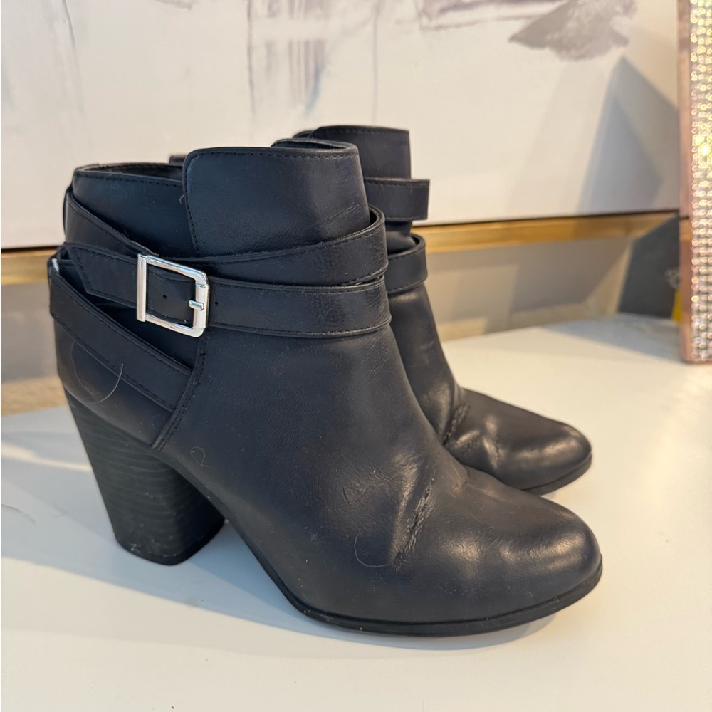 Material Girl Boots Size 9, used like new.